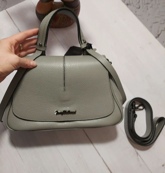 Кожаные сумки продам