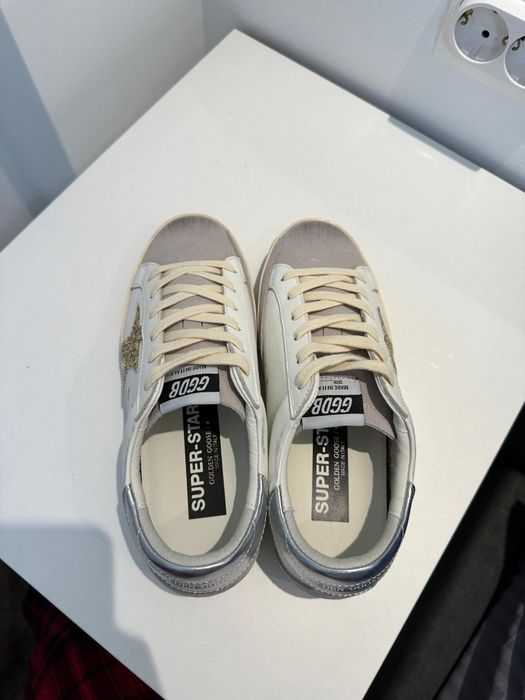 Golden Goose Superstar aurii mărimea 39