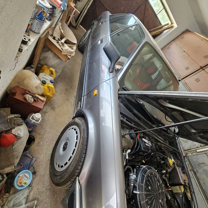 Audi Ауди 80 B4/Б4 1991г. Запазено състояние