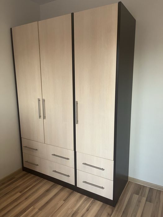 Гардероб за спалня