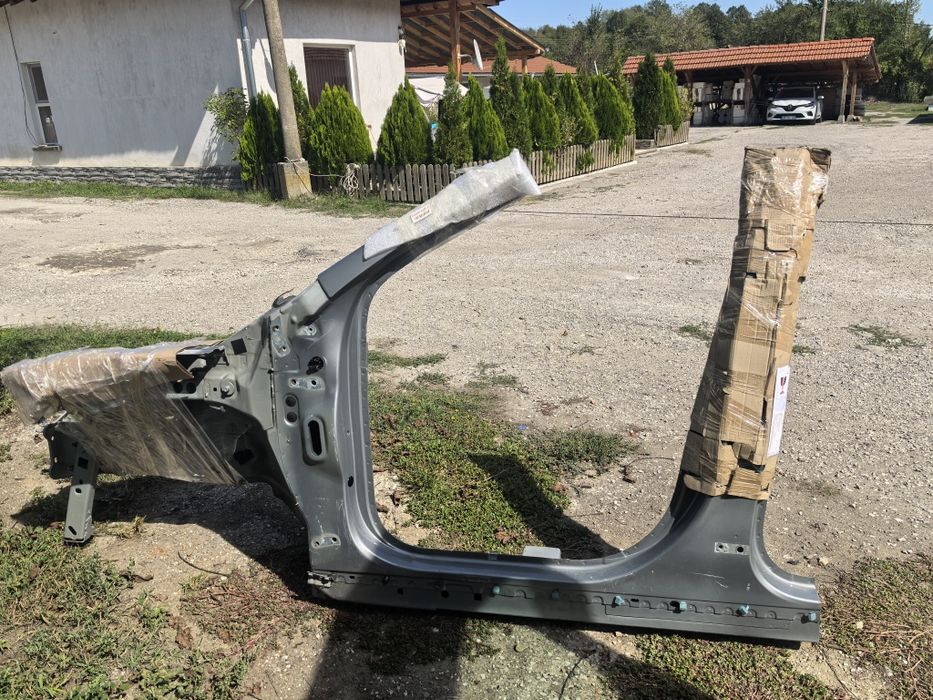 Ляв праг с колони и рог за Ford Kuga 2020 2023