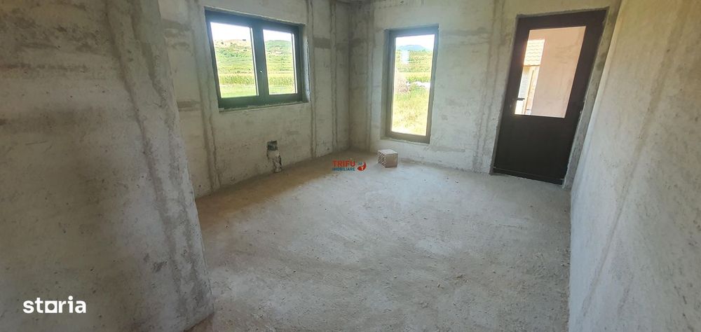 Casa semifinisata de vanzare comuna Ighiu 500 mp teren
