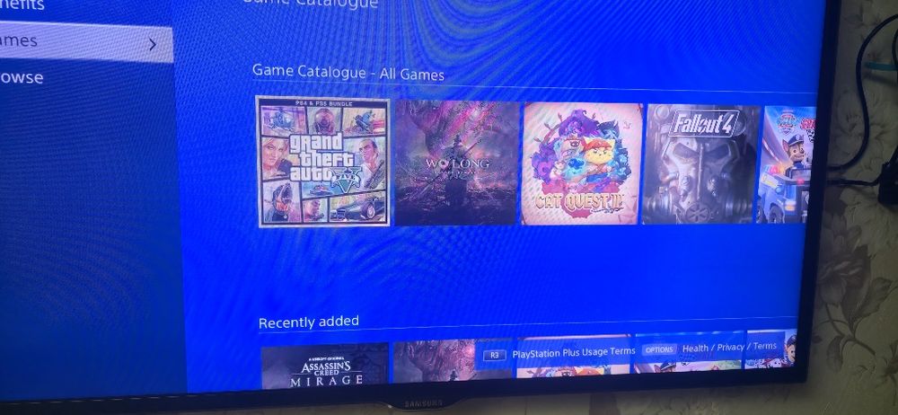 Продам PS 4 slim на 1 тб