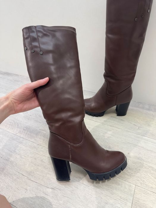 Сапоги женские. Жен