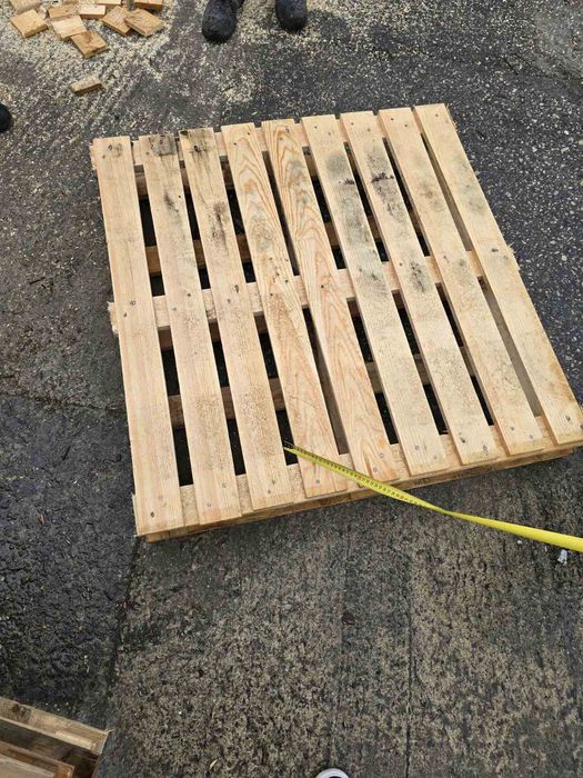 Продаваме палети
