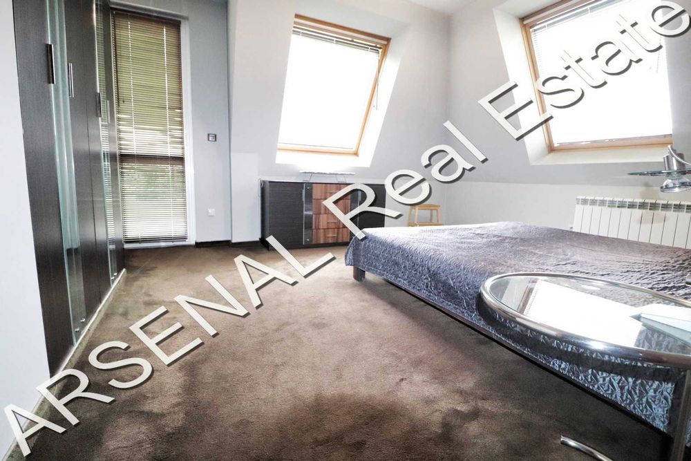 Дава се под наем Тристаен апартамент в София, Борово - 130 кв.м за 650 € - Снимка #2