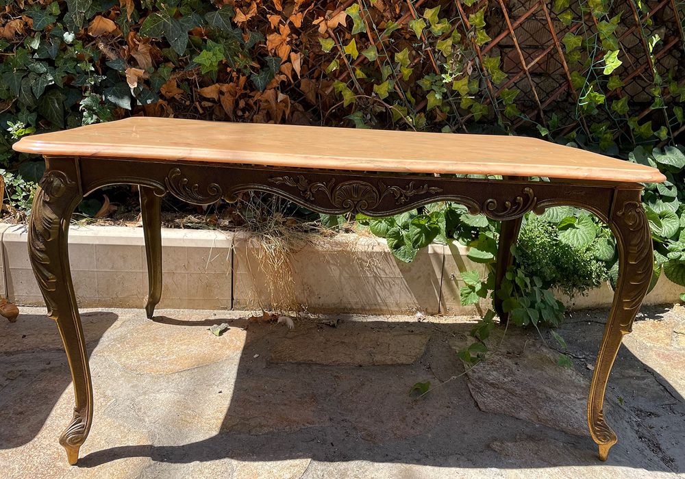 Месингова маса с мраморен плот