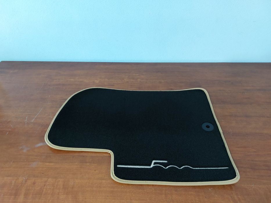 Covorase auto din mocheta dedicate FIAT 500