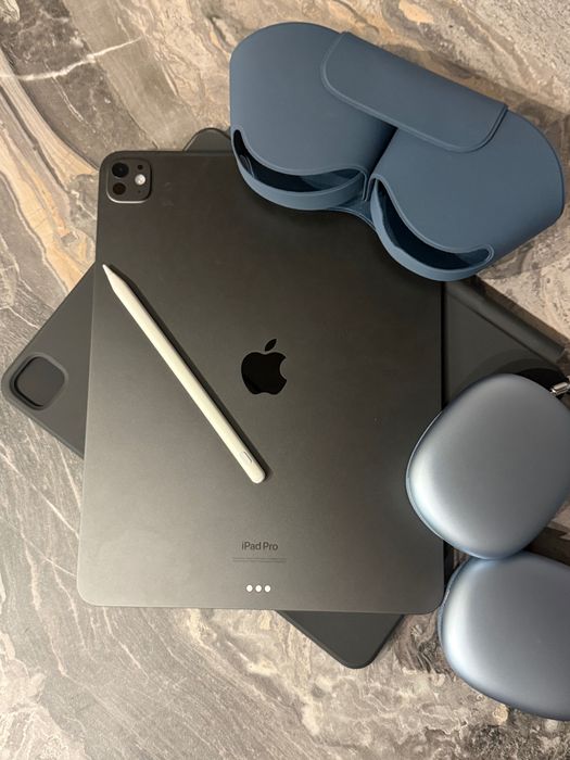 iPad Pro M4 13 + AirPod Pro Max