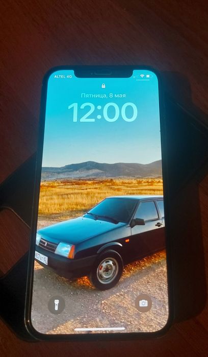 Iphone 12.  64gb