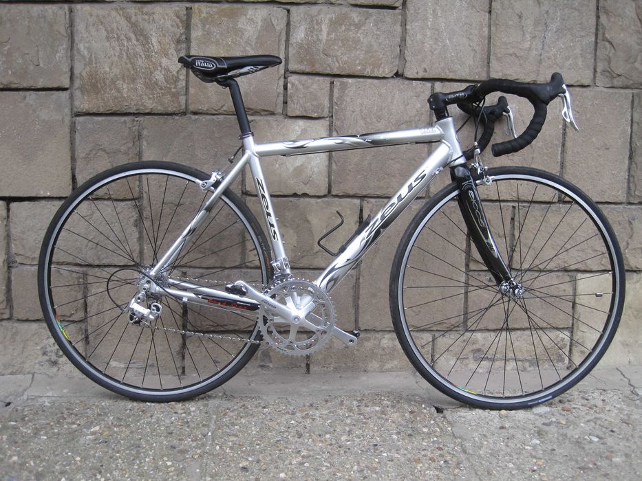 ZEUS-шосеен велосипед 2x10 speed