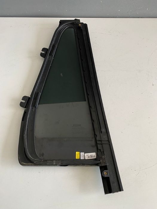 Geam mic stanga spate VOLVO XC90 2016+ 1226189 32132029 31352998