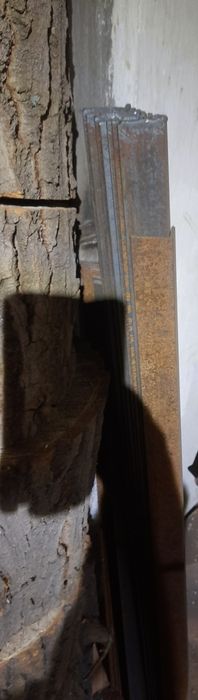 Листы и уголок 45-й