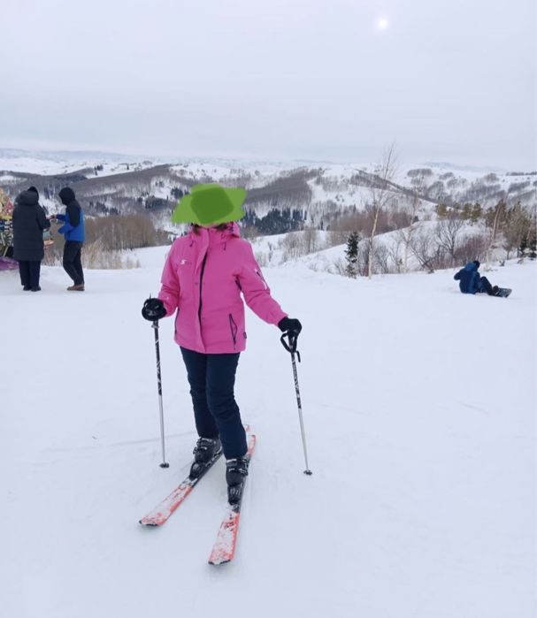 Продам лыжный костюм