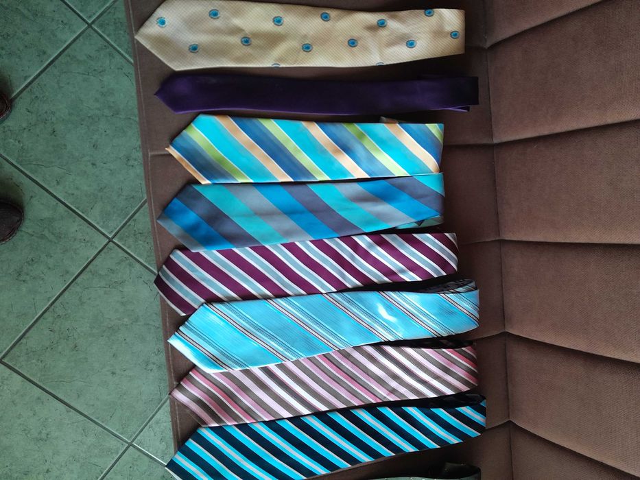 Голям избор от мъжки вратовръзки