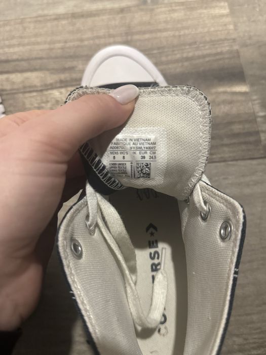 Converse платформа кецове – черни, модерни и удобни