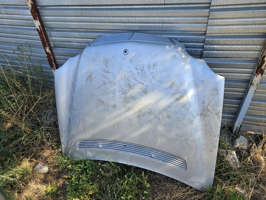 Преден капак за Mercedes C klasa 2001god