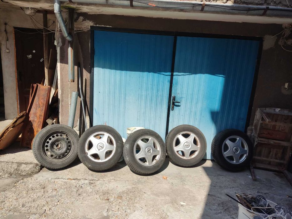 Автомобилни гуми с джанти 195/65/R15