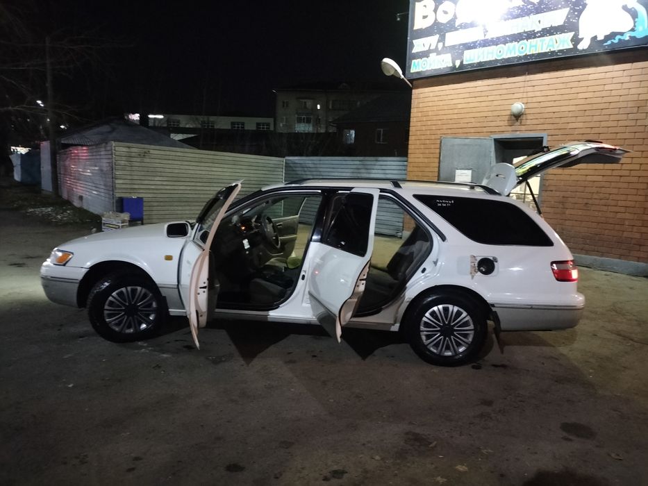 Продам камри грация