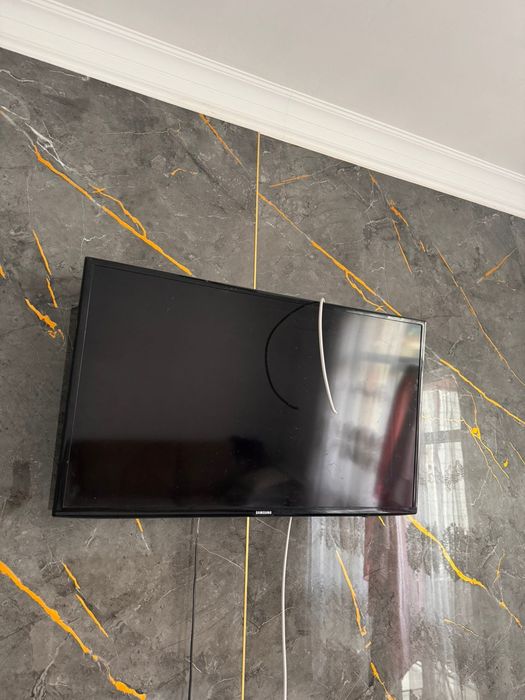 Телевизор samsung