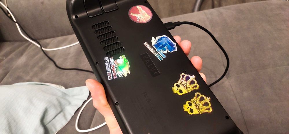 Игровая приставка Стим дек