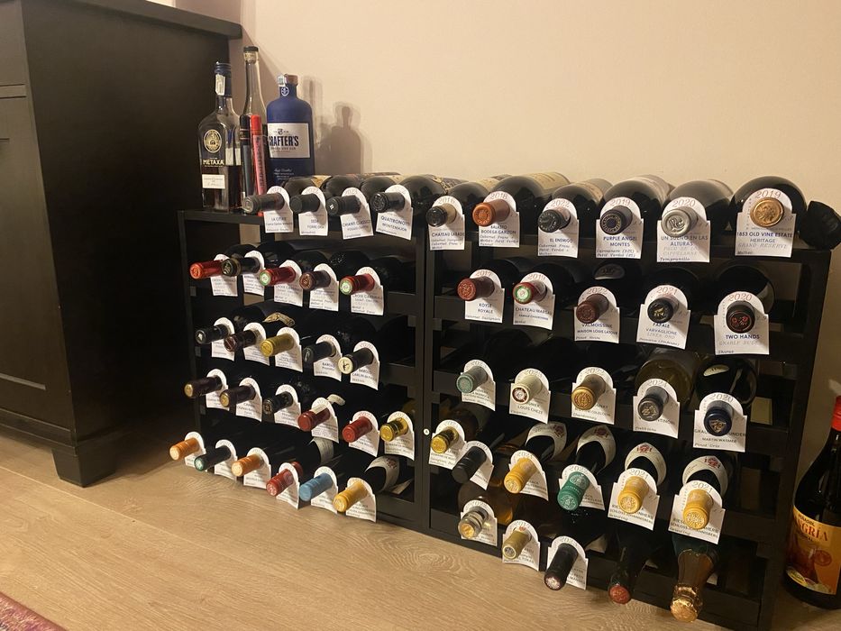 2 Rafturi de lemn pentru depozitare sticle de vin