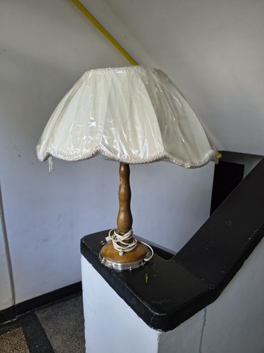 Veioză picior lemn vintage