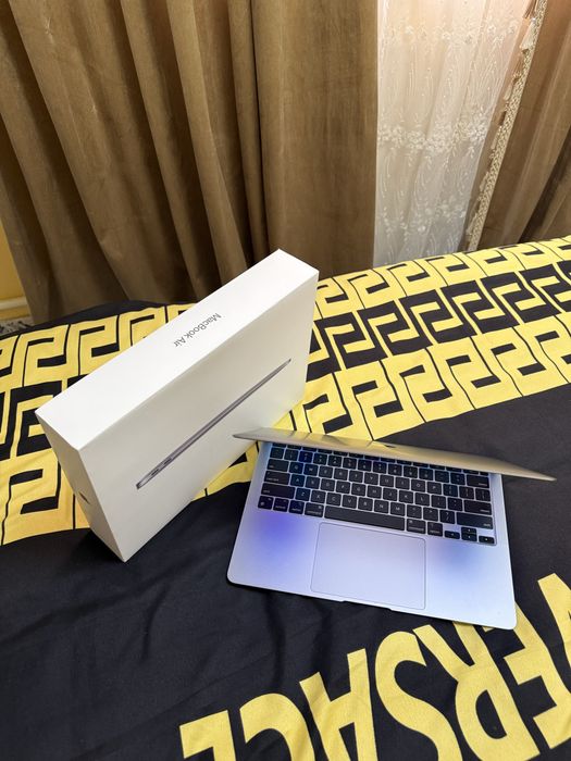 MacBook Air M1 8/256 xolati zo’r