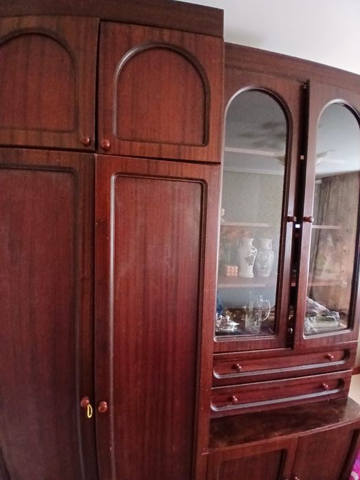 Отдам даром стенку для гостиной