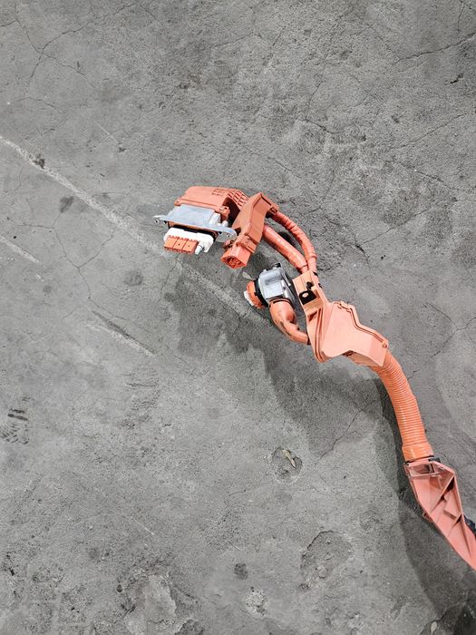 Кабели за Toyota Rav4  plug-in