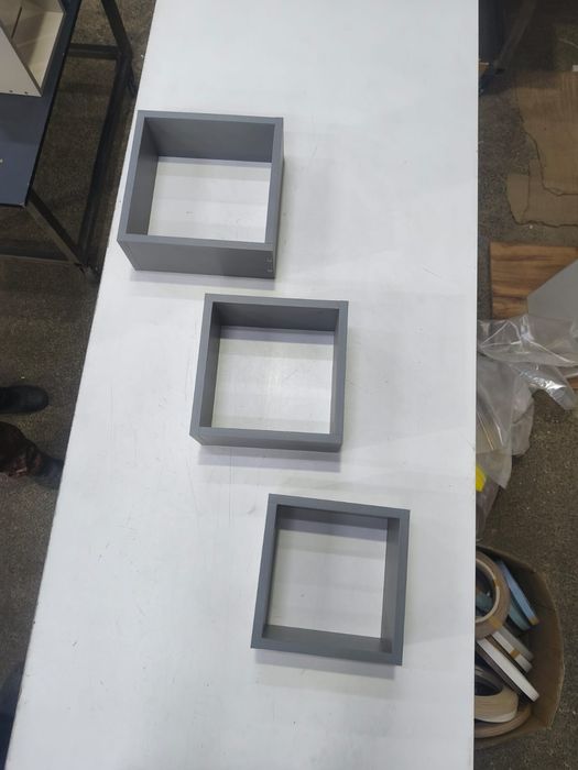 Полочки квадратные