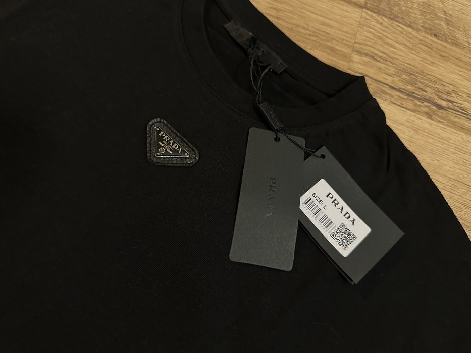 Мъжка тениска PRADA