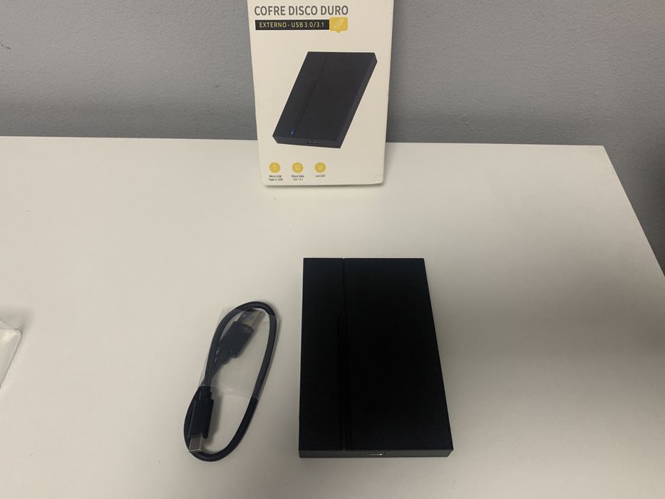 Carcasa pentru hard disk extern de 2,5" cu transmisie USB 3.2