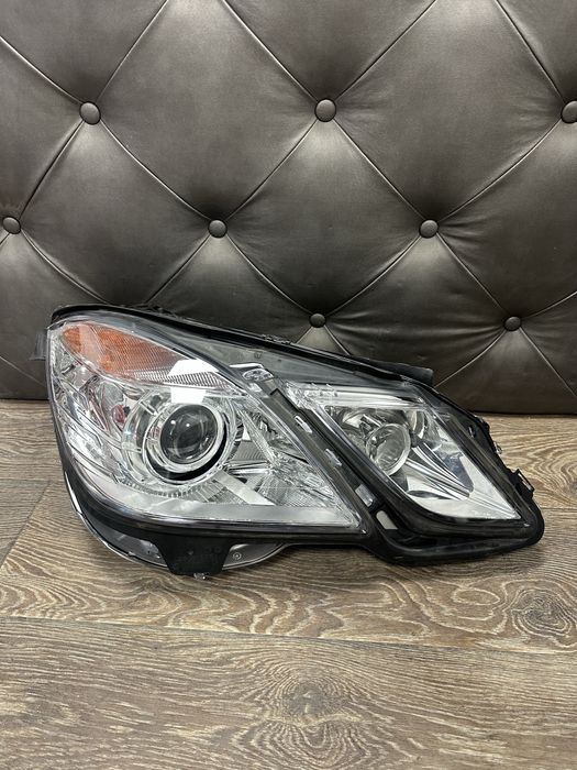Mercedes w212 xenon USA фар фарове десен