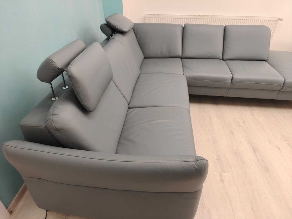 Canapea tip coltar din piele cu sezlong extensibil electric