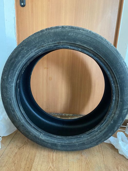 Продам летние шины Dunlop 255/45/20