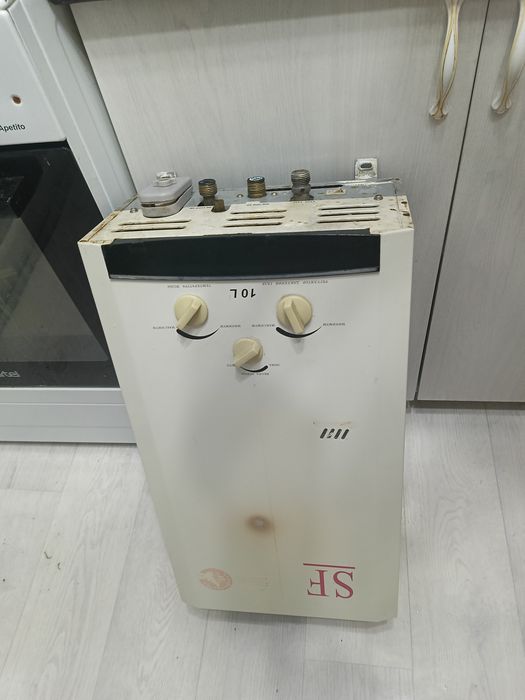Газовая колонка SF б/у
