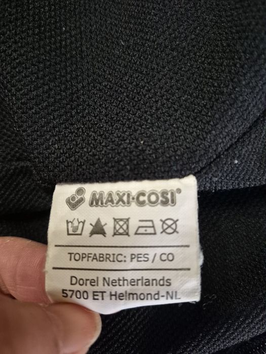 Зимно чувалче за количка Maxi Cosi. Без забележки.
Може да се закачи и