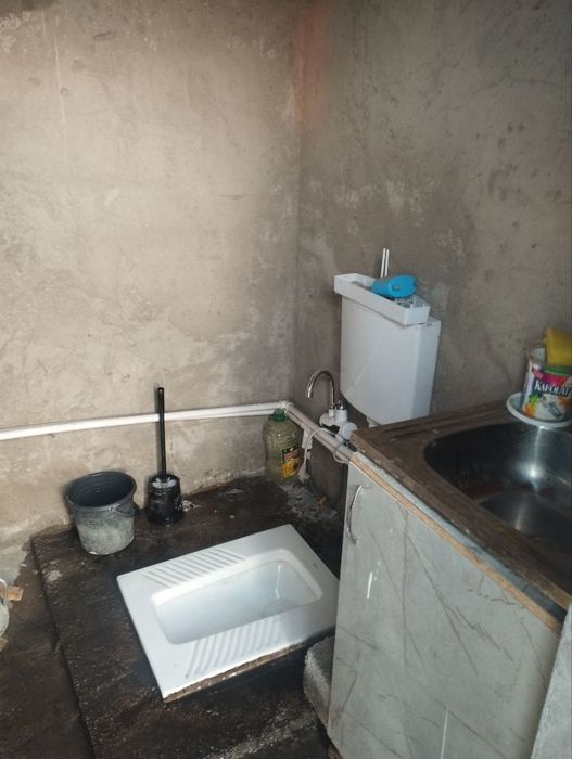 Srochna uy sotiladi  Navbahorda 6sotihli uy sotiladi