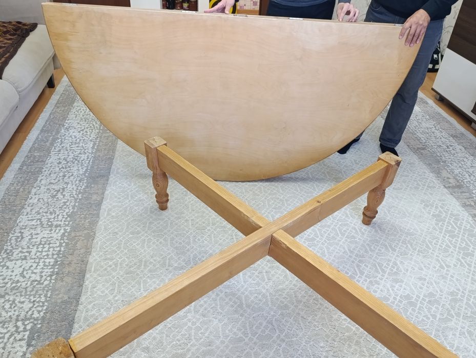 Стол круглый , казахский