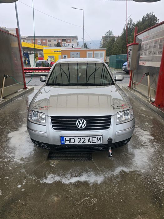 Vand VW Passat 1.9 TDI 131 CP impecabil+Passat pentru piese
