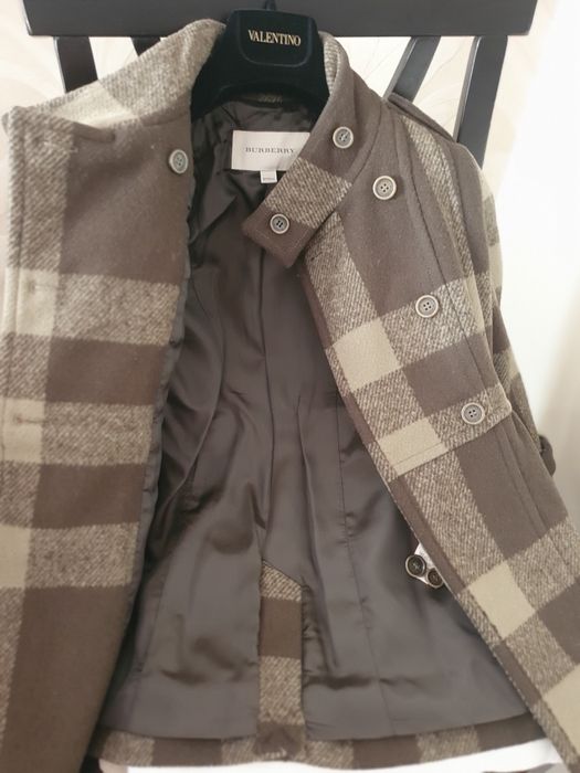 Детски маркови палтенца. И роклички .