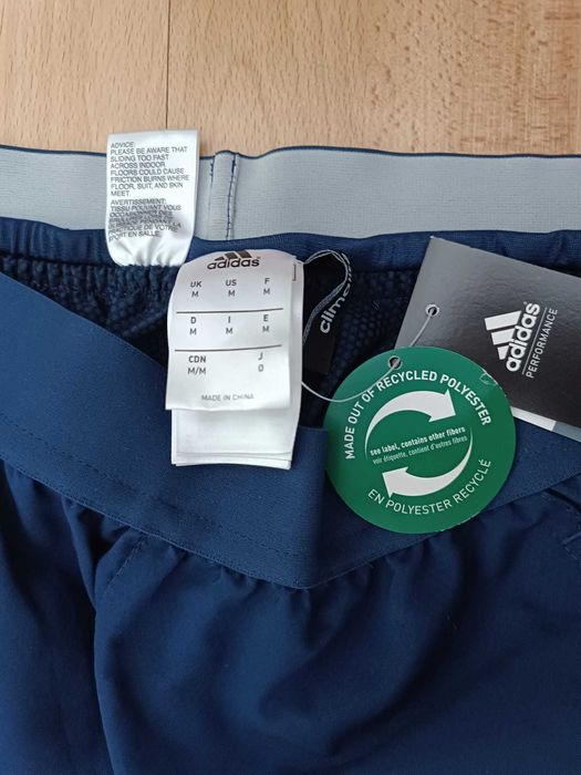 Анцуг (долнище) Адидас Chelsea FC чисто нов с етикет