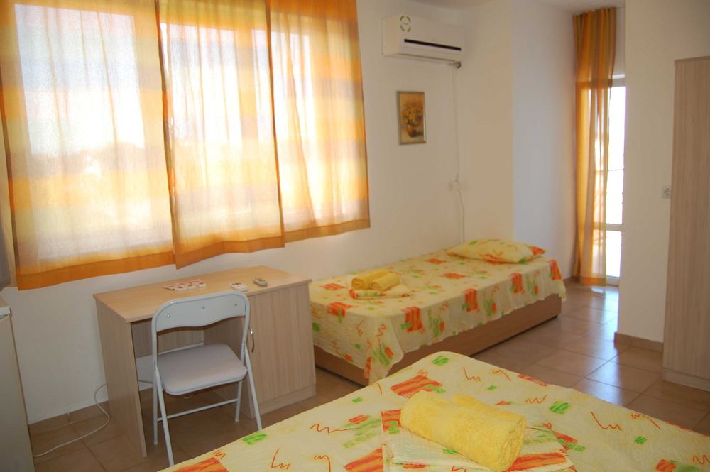 Дава се под наем Едностаен апартамент в с. Лозенец, Област Бургас - 20 кв.м за 408 € - Снимка #7