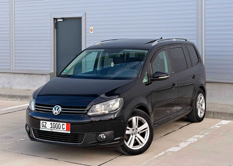 VOLKSWAGEN Touran