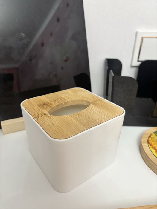 Доски, подносы, салфетница