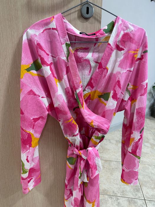 Нова цветна дамска рокля