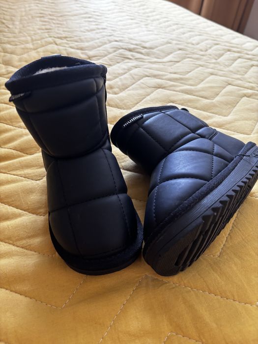 Продам детские зимние сапоги