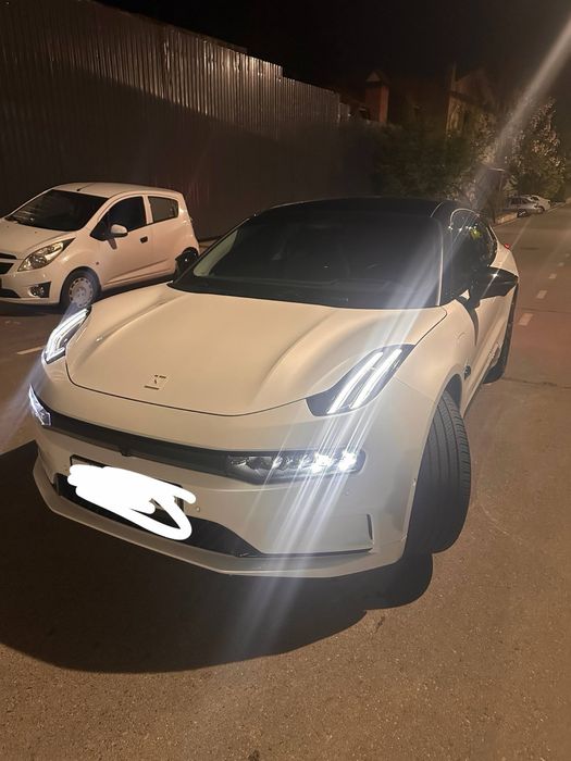 Zeekr 001 Z sport 2023 du rest