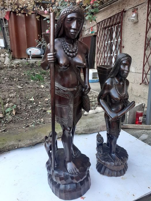 Două statuete lemn exotic
